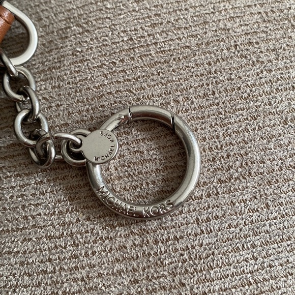 BRAND NEW⚡️ Micheal Kors Jet Set Travel ID Card Keychain - Picture 4 of 6